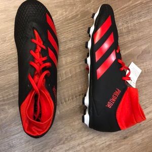 Adidas Predator 20.4 cleats